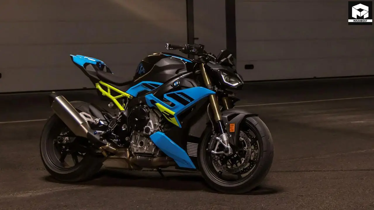 The new 2023 BMW S 1000 R has arrived in India at Rs 19.9 lakh, featuring a 999cc inline-four engine, advanced electronics, and aggressive styling. Read our expert analysis. - closeup