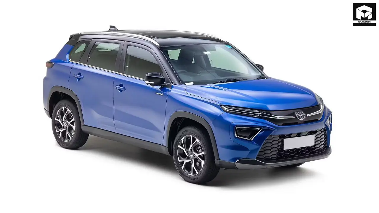 Discover the exclusive Toyota Hyryder Signature Edition with dealer modifications including hydro dipped elements, dual-tone interiors, and eye-catching yellow brake callipers. - right