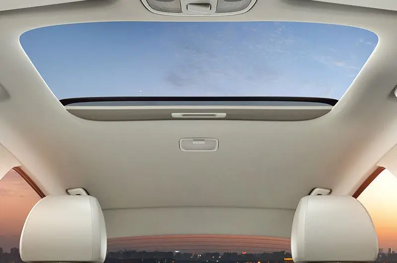 Hyundai Verna Electric Sunroof