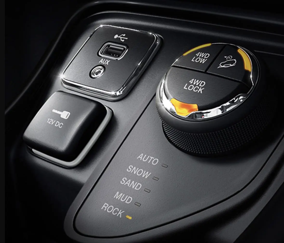 Jeep Compass Trailhawk 4x4 and Mode Selector