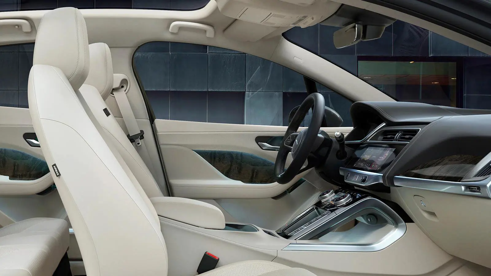 Jaguar I-Pace SE Interior