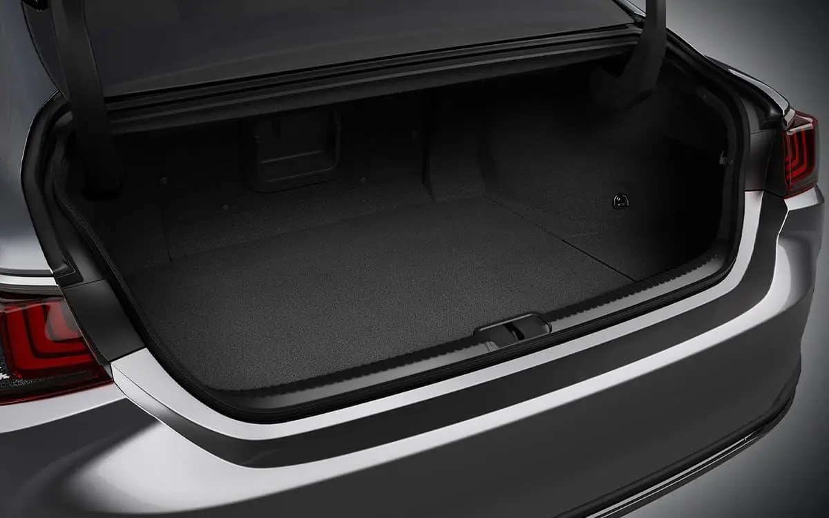 Lexus ES 300h Exquisite Boot Space