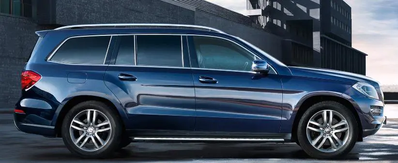 Mercedes GL-Class Side View