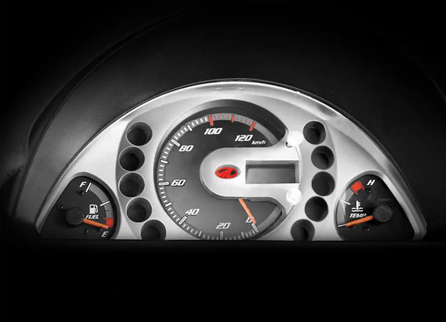 Mahindra Supro Minivan Console