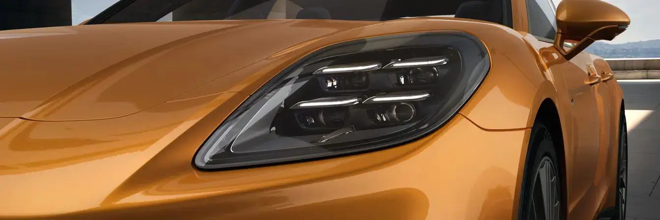 Porsche Panamera 4 Matrix LED Headlights