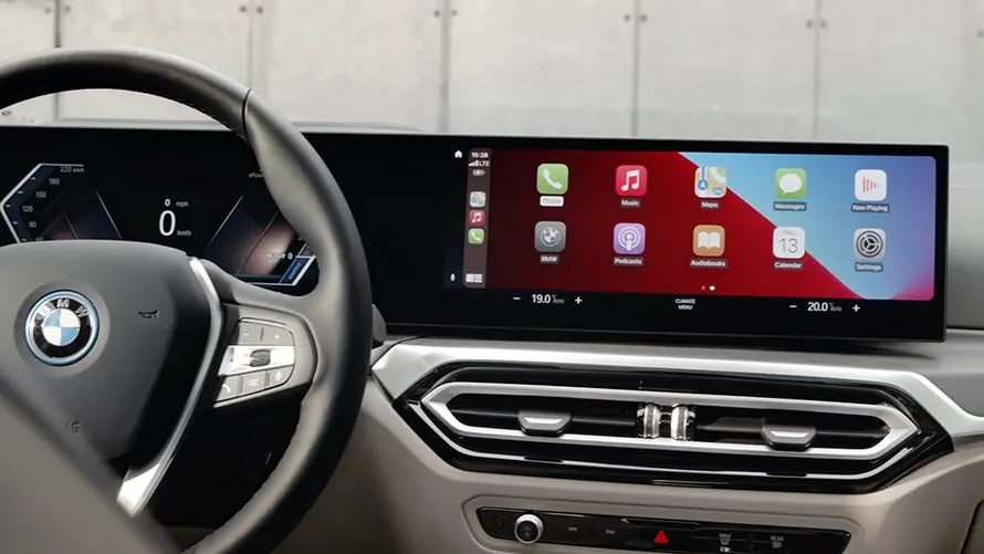 BMW i4 eDrive35 M Sport Infotainment System