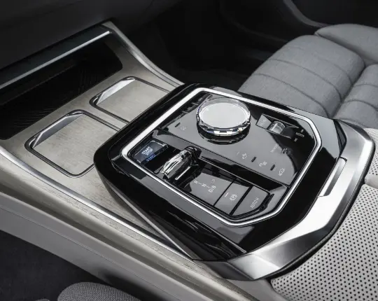 BMW i7 xDrive60 M Sport Gear Box