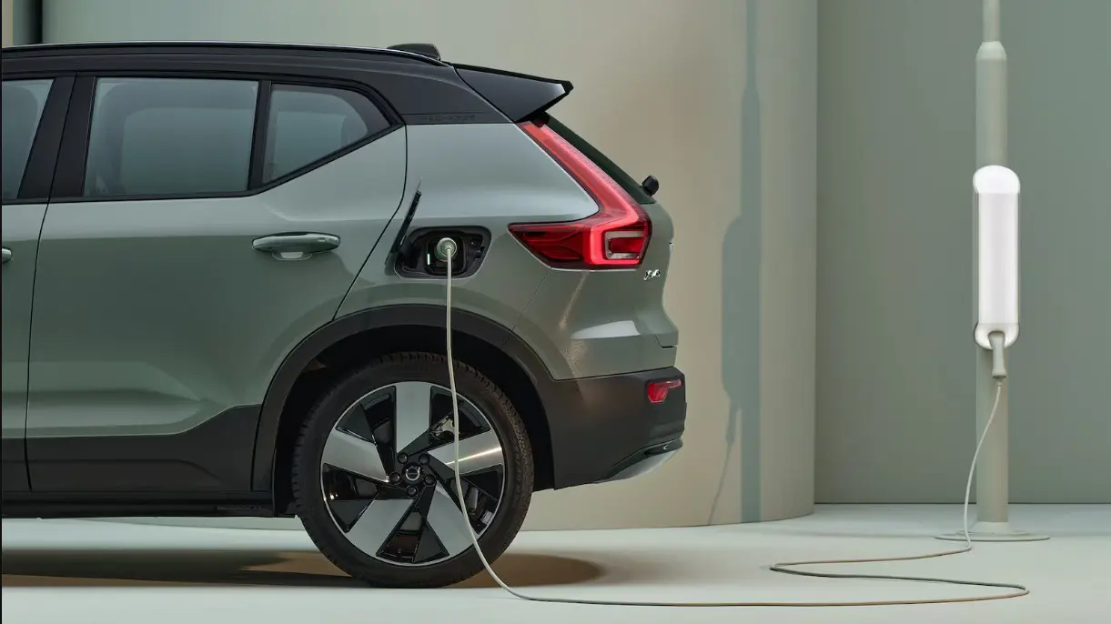 Volvo XC40 Recharge Charging Point