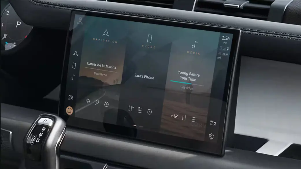 Land Rover Defender 90 Infotainment System