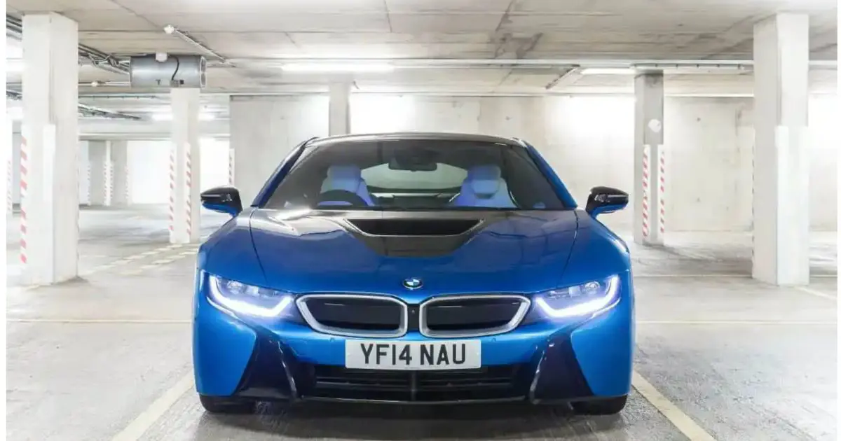 BMW i8 Price, Specs, Review, Pics & Mileage in India