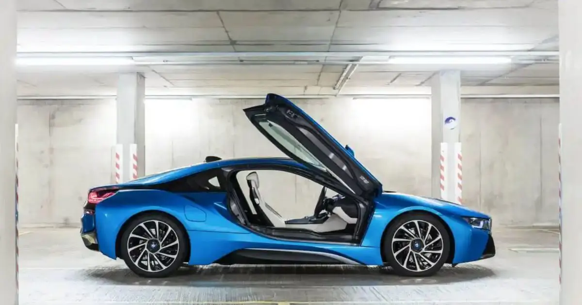 BMW i8 Price, Specs, Review, Pics & Mileage in India