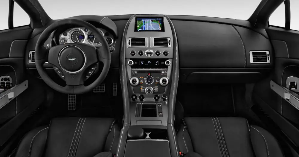 Aston Martin V8 Vantage (P) Dashboard