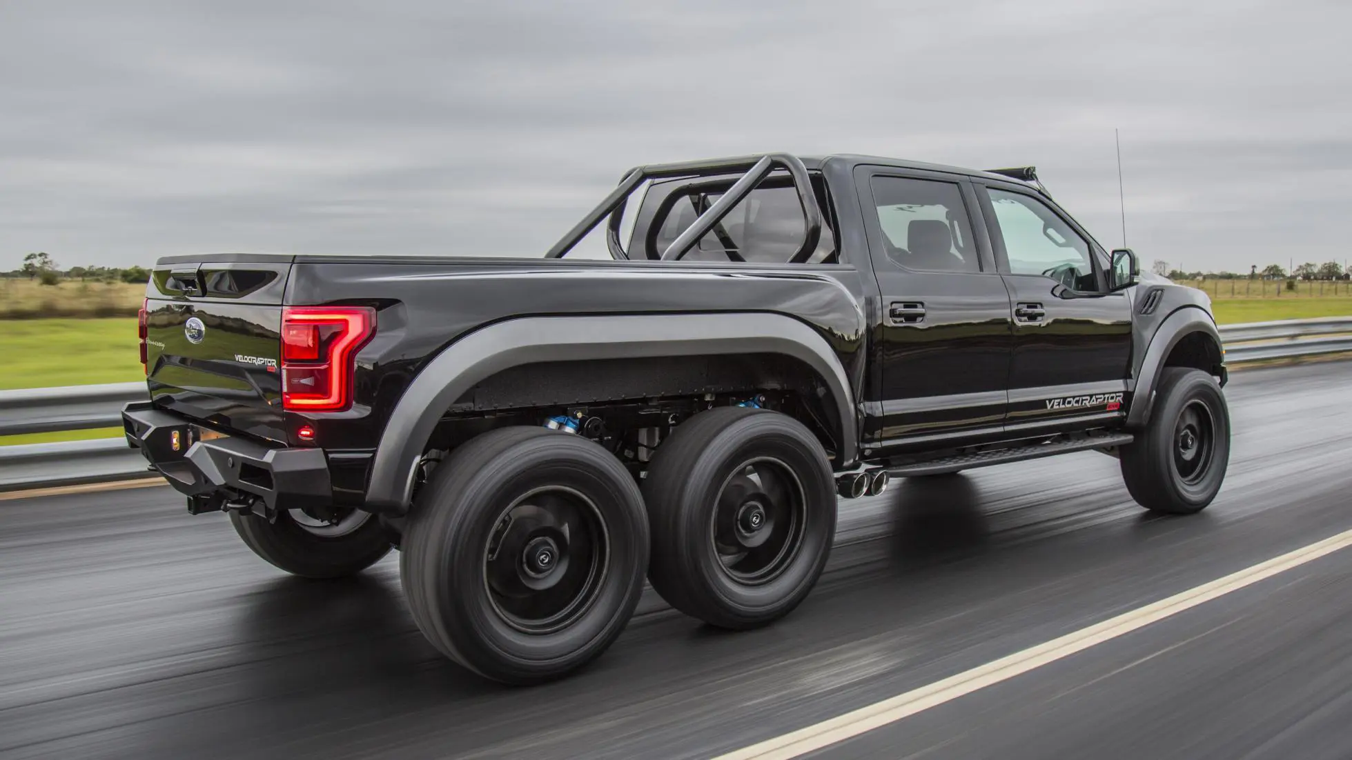 Hennessey VelociRaptor 6x6 Price, Specs, Review, Pics & Mileage in India