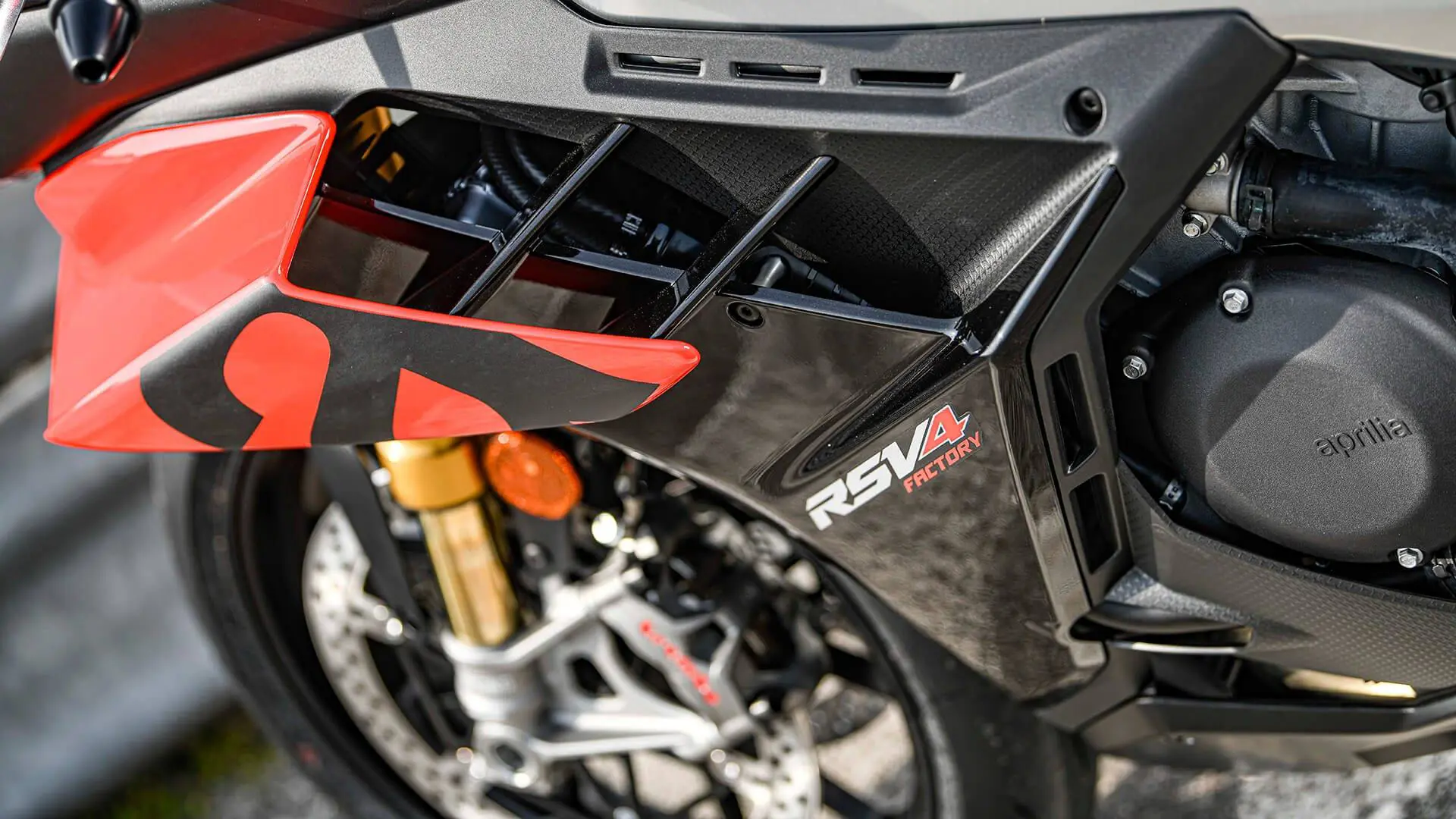 Aprilia RSV4 1100 Factory