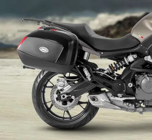 Benelli TNT 600 GT Close-up