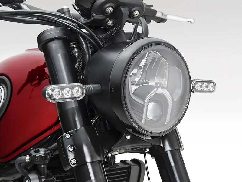 Benelli Leoncino 500 Headlight