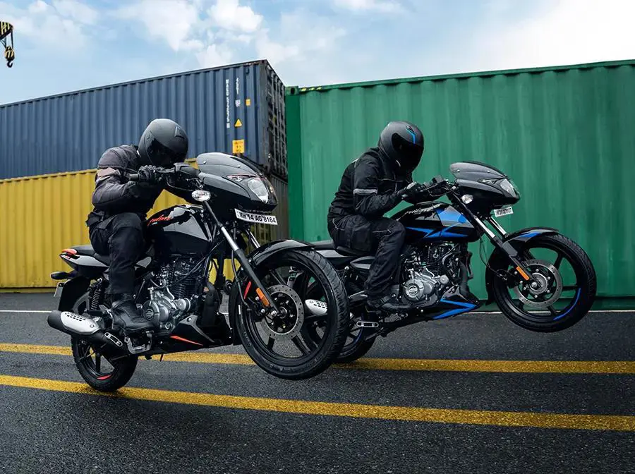 Bajaj Pulsar 125 Neon Action Shot
