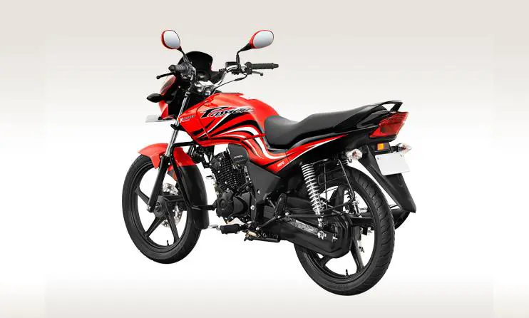 Hero Passion xPro Rear 3-Quarter