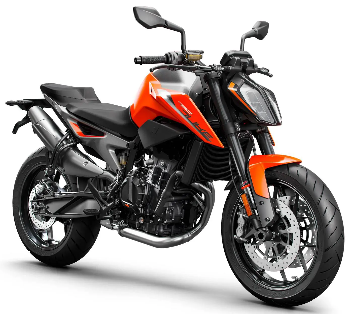 KTM Duke 790 Front 3-Quarter View