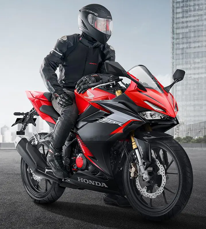 New Honda CBR150R with Rider