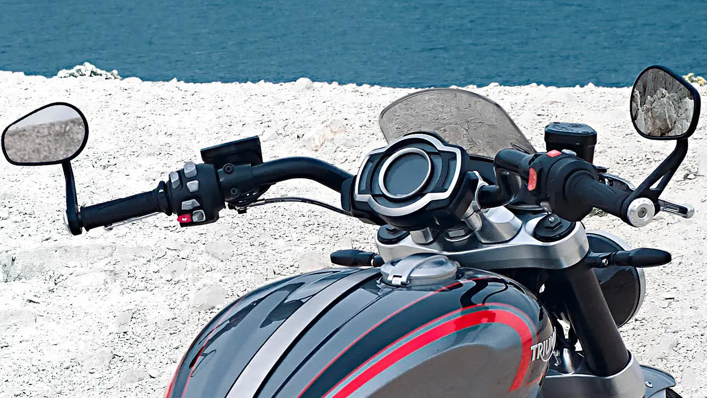 Triumph Rocket 3 GT All-Digital Console