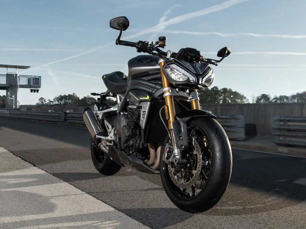Triumph Speed Triple 1200 RS Front 3-Quarter View