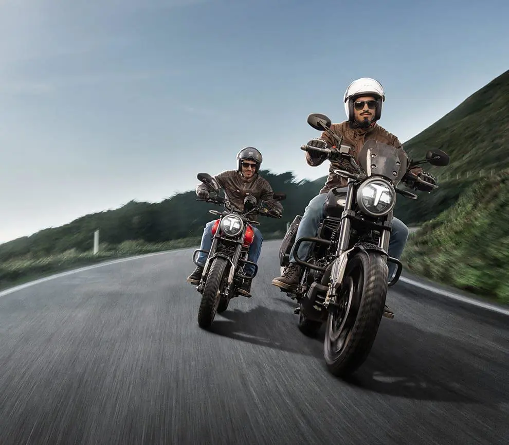 TVS Ronin SS Action Shots