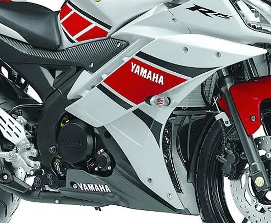 Yamaha R15 (OLD)