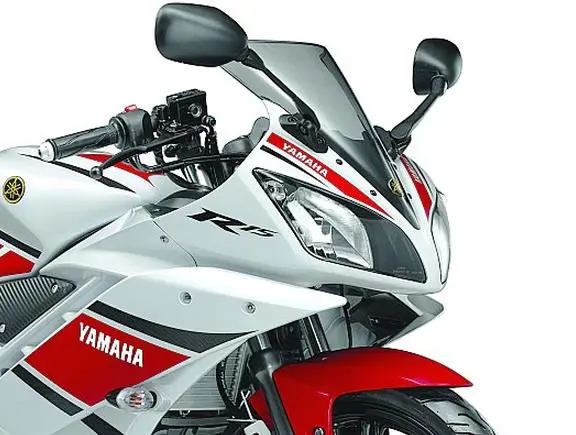 Yamaha R15 (OLD)