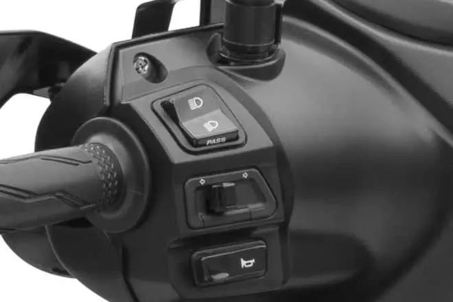Yamaha Ray ZR MotoGP Edition Pass Switch
