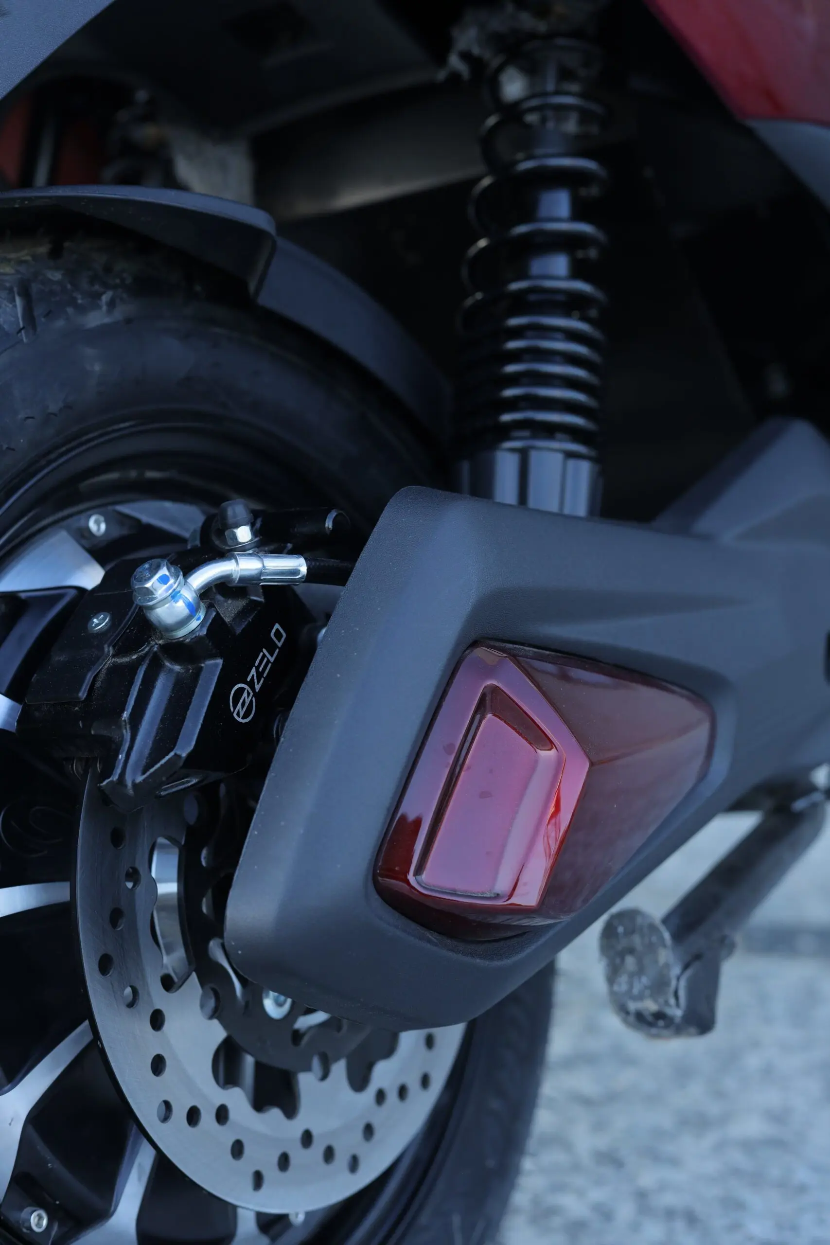 Zelo Zaeden Plus Rear Suspension