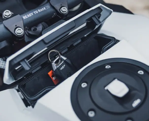 KTM 1290 Super Adventure S USB Phone Pocket