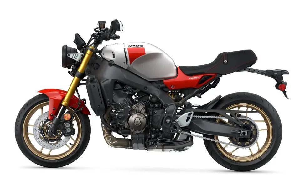 Yamaha XSR900 Side View