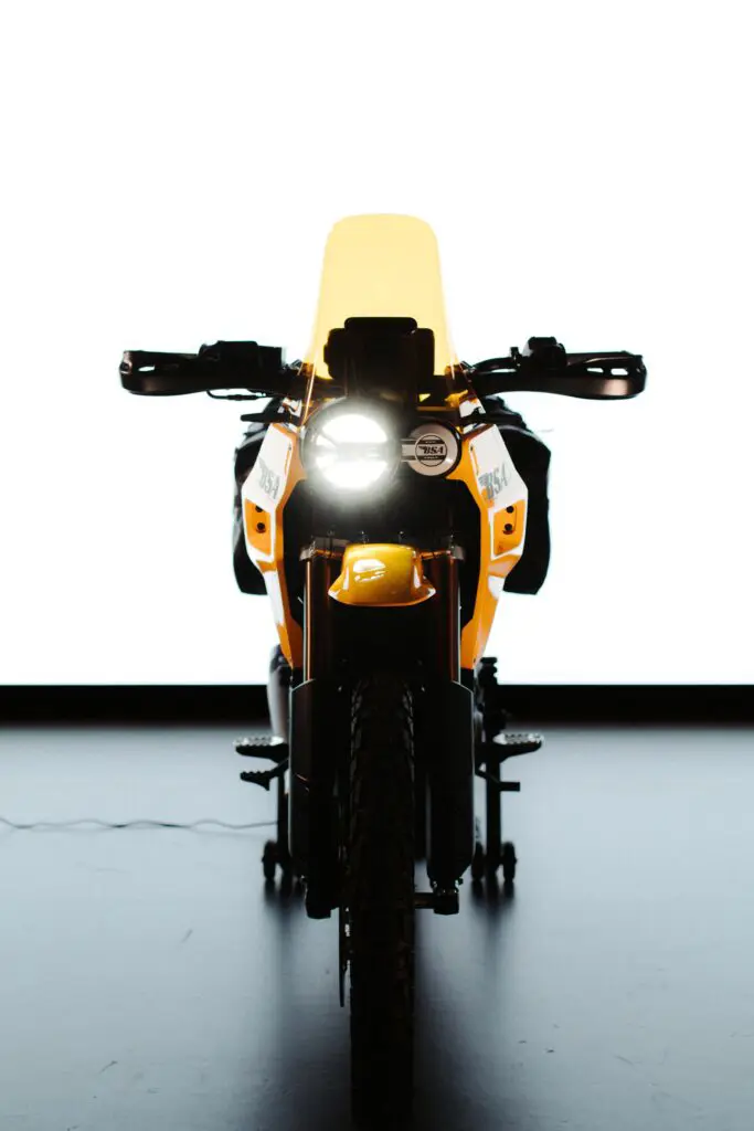 bsa-thunderbolt-4445-9392
