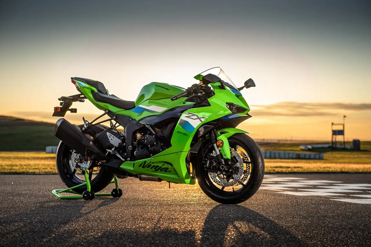 Kawasaki Ninja ZX-6R ₹800,000 - ₹2,250,000, Specifications
