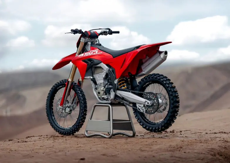 Ducati Desmo450 MX ₹1,723,600, Specifications, Reviews | Autos