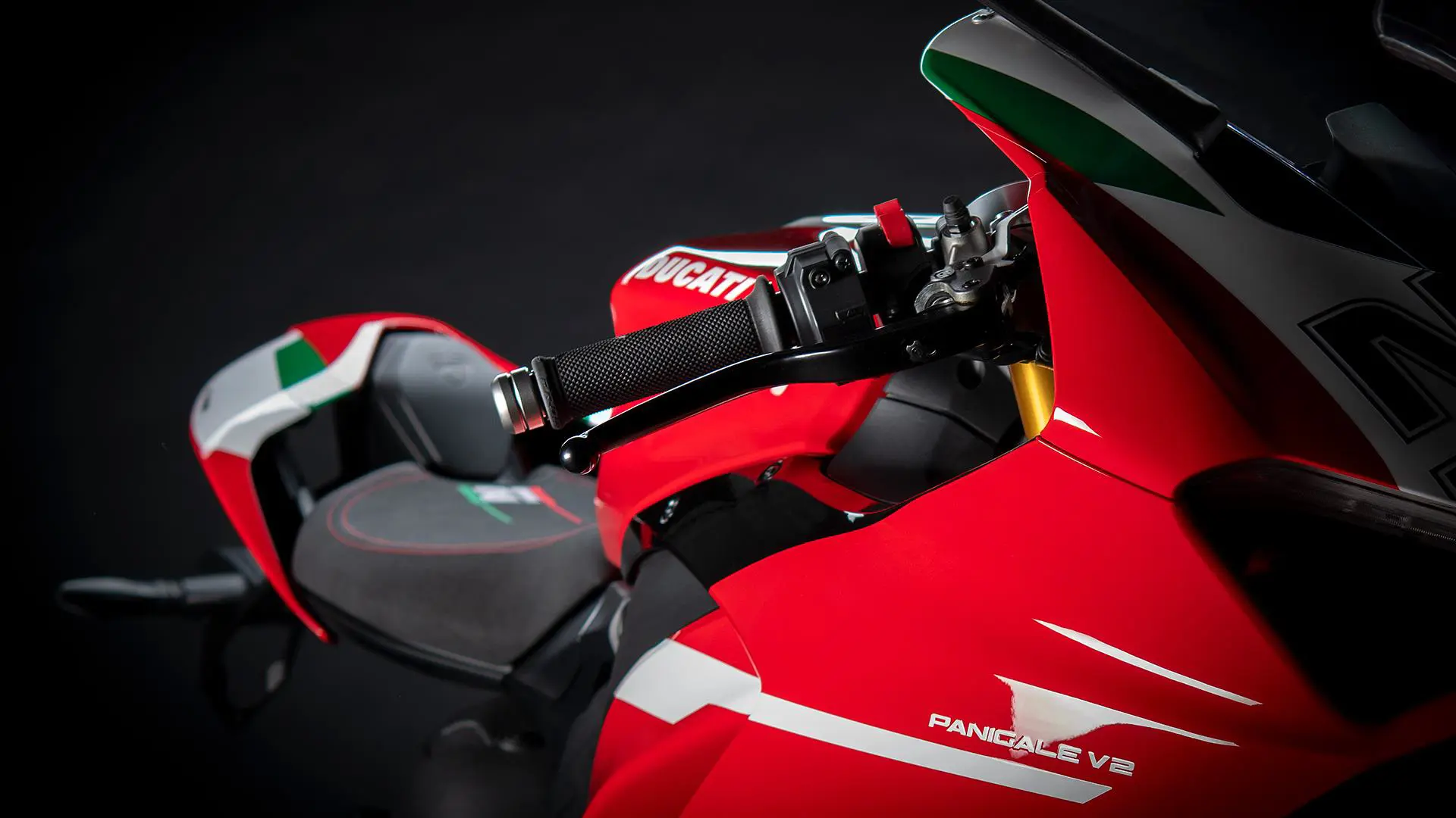 Ducati Panigale V2 Bayliss Images