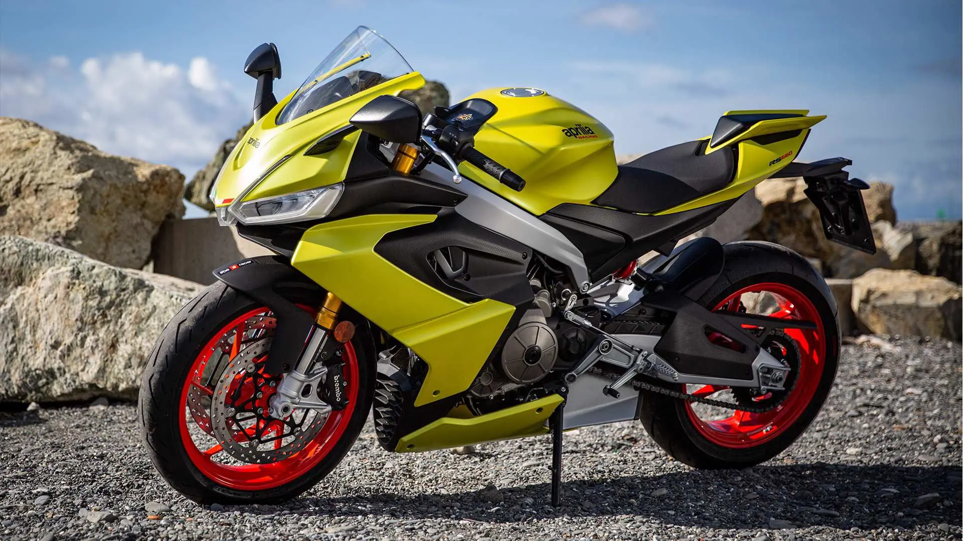 2025 Aprilia RS 660 Price, Specs, Top Speed & Mileage in India