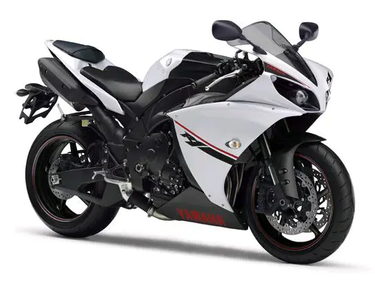 Yamaha R1 (2014) Specs, Reviews & Variants in India