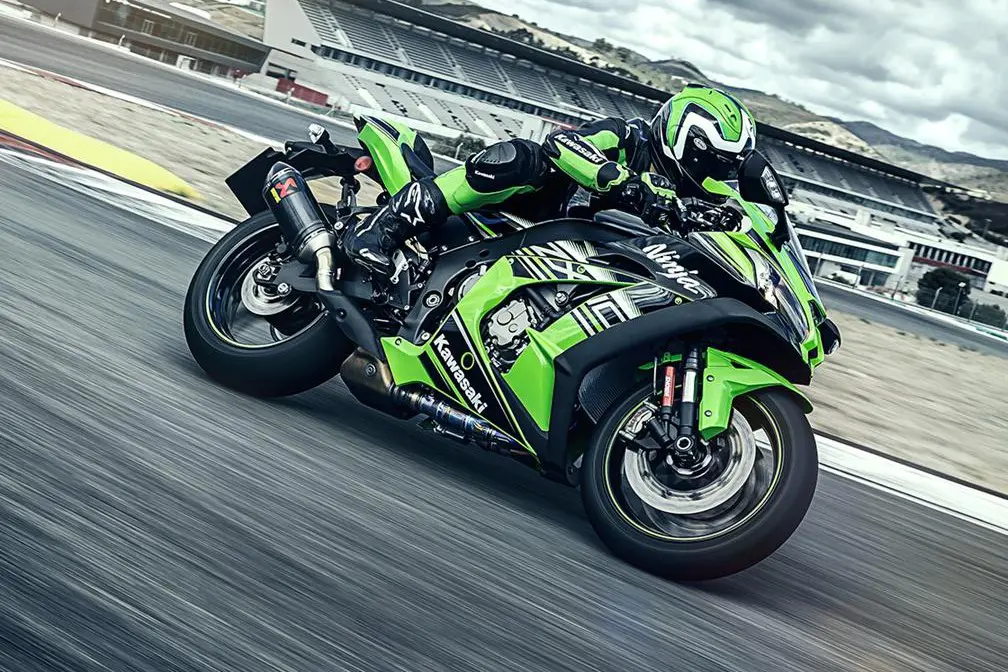 New Kawasaki Ninja ZX-10R Launched in India @ INR 16.40 lakh