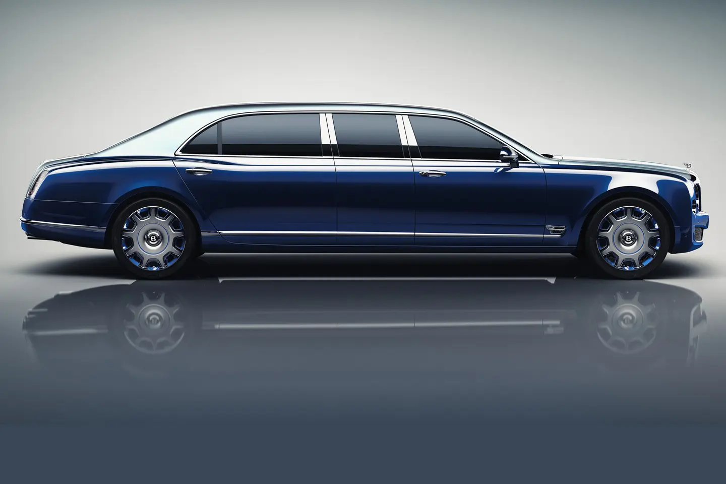 Bentley Mulsanne Grand Limousine Unveiled @ 2016 Geneva Motor Show