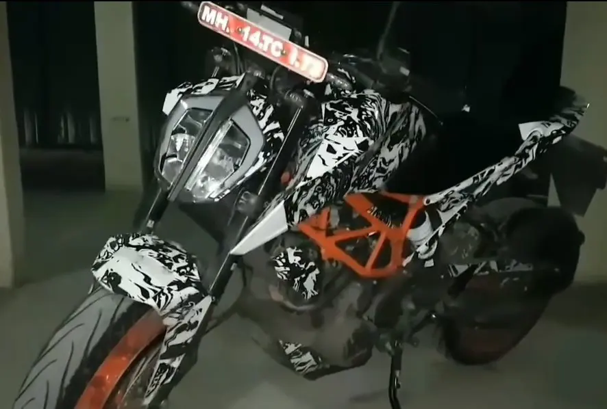 7 Must-Know Facts About 2017 KTM Duke Series