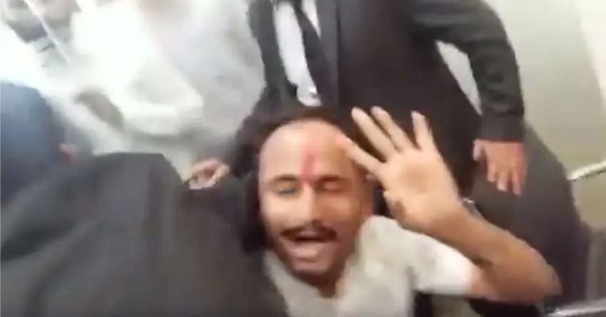 Jeep Fires Employees for Beating Customer at a Dealership in Delhi