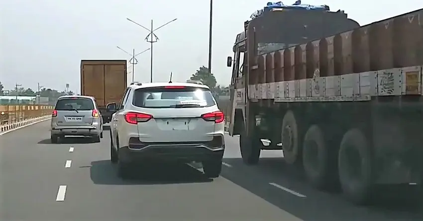 Video: Mahindra Inferno (XUV700) Chased by Tata Hexa