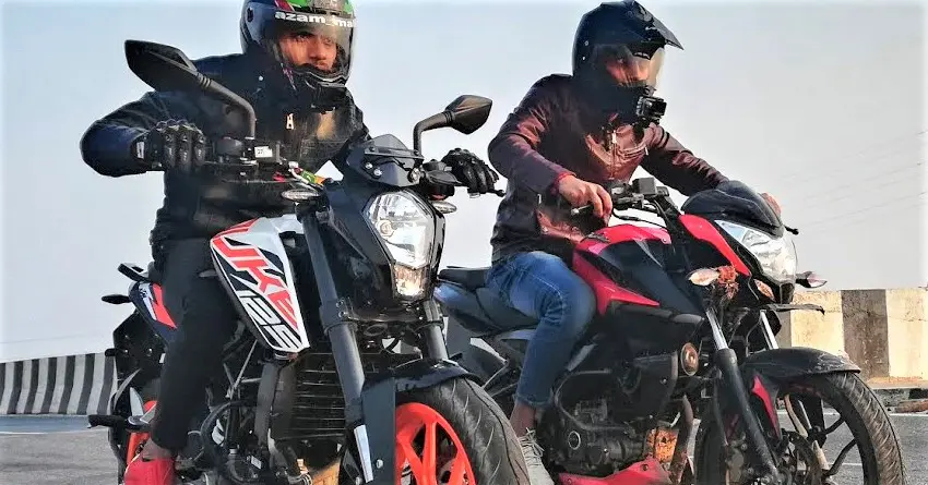 Drag Race Video: KTM Duke 125 vs Bajaj Pulsar NS160