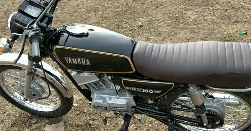Meet Restored Black Yamaha RX 100 by Vedansh Automobile