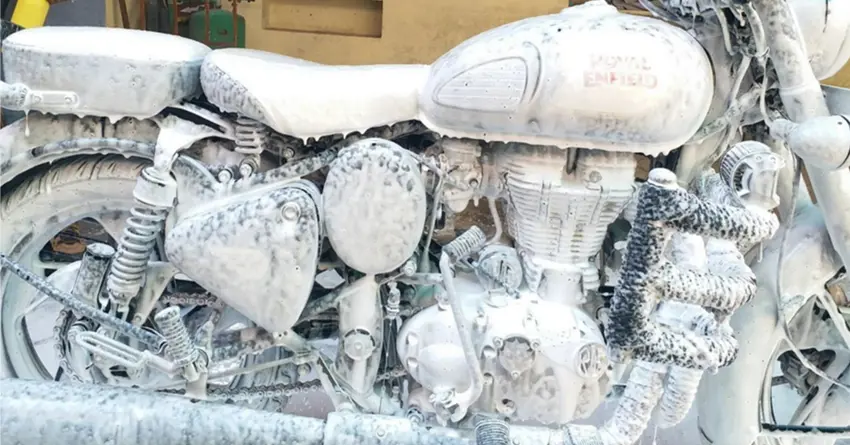 Royal Enfield Officially Introduces Dry Wash System in Chennai