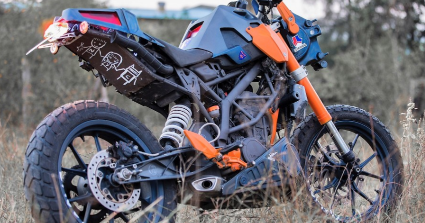 Sci-Fi Themed KTM Duke 200 Chappie by Autologue Design
