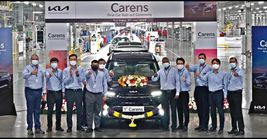Kia Carens Production Starts, 1st Unit Rolls Out Ahead of Launch