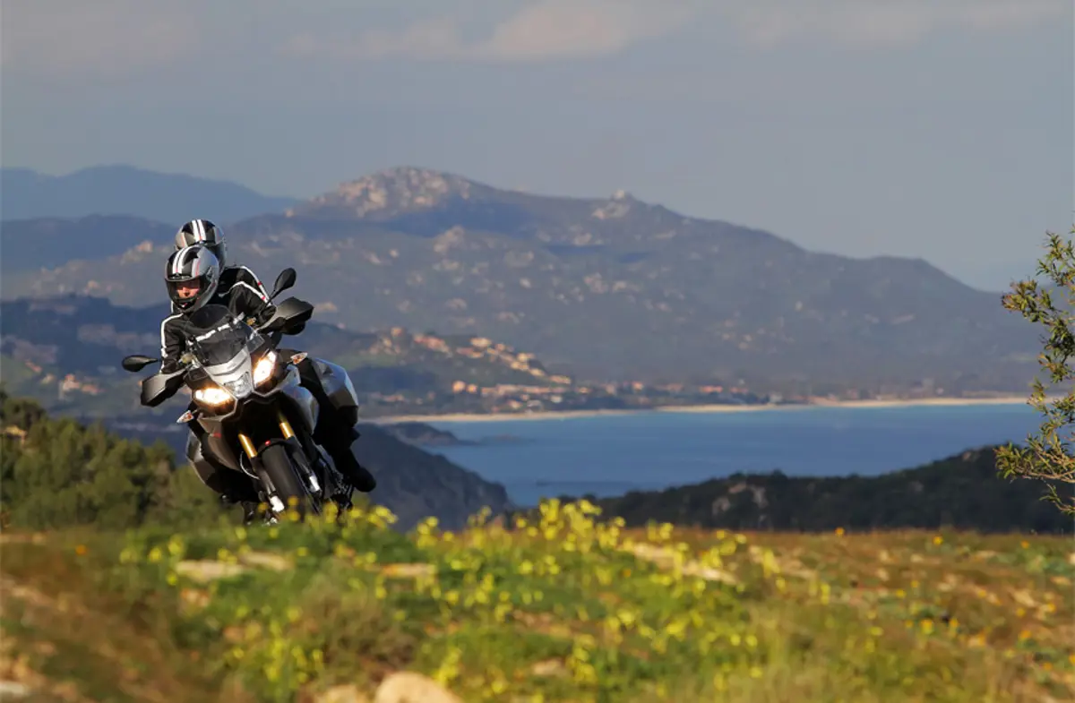 Aprilia Caponord 1200 in Motion